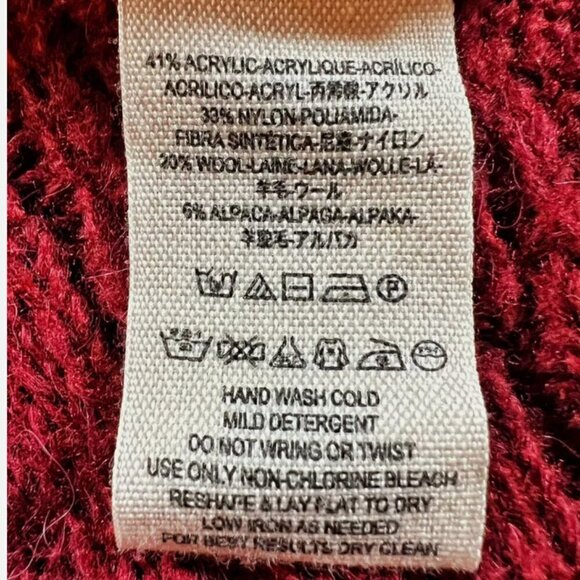 FREE PEOPLE Oversized Distressed Complex Cable Knit turtleneck Pullover Size S - Picture 4 of 4